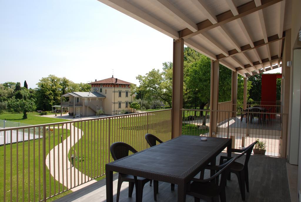 Villaggio Esmera Desenzano del Garda Exterior photo
