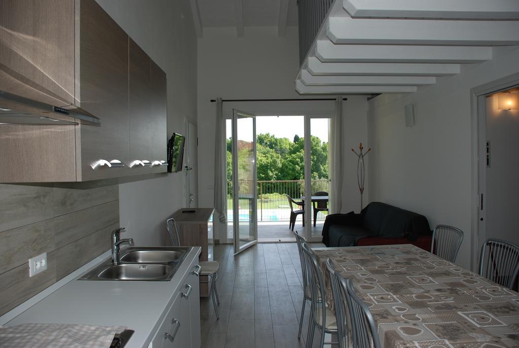 Villaggio Esmera Desenzano del Garda Exterior photo